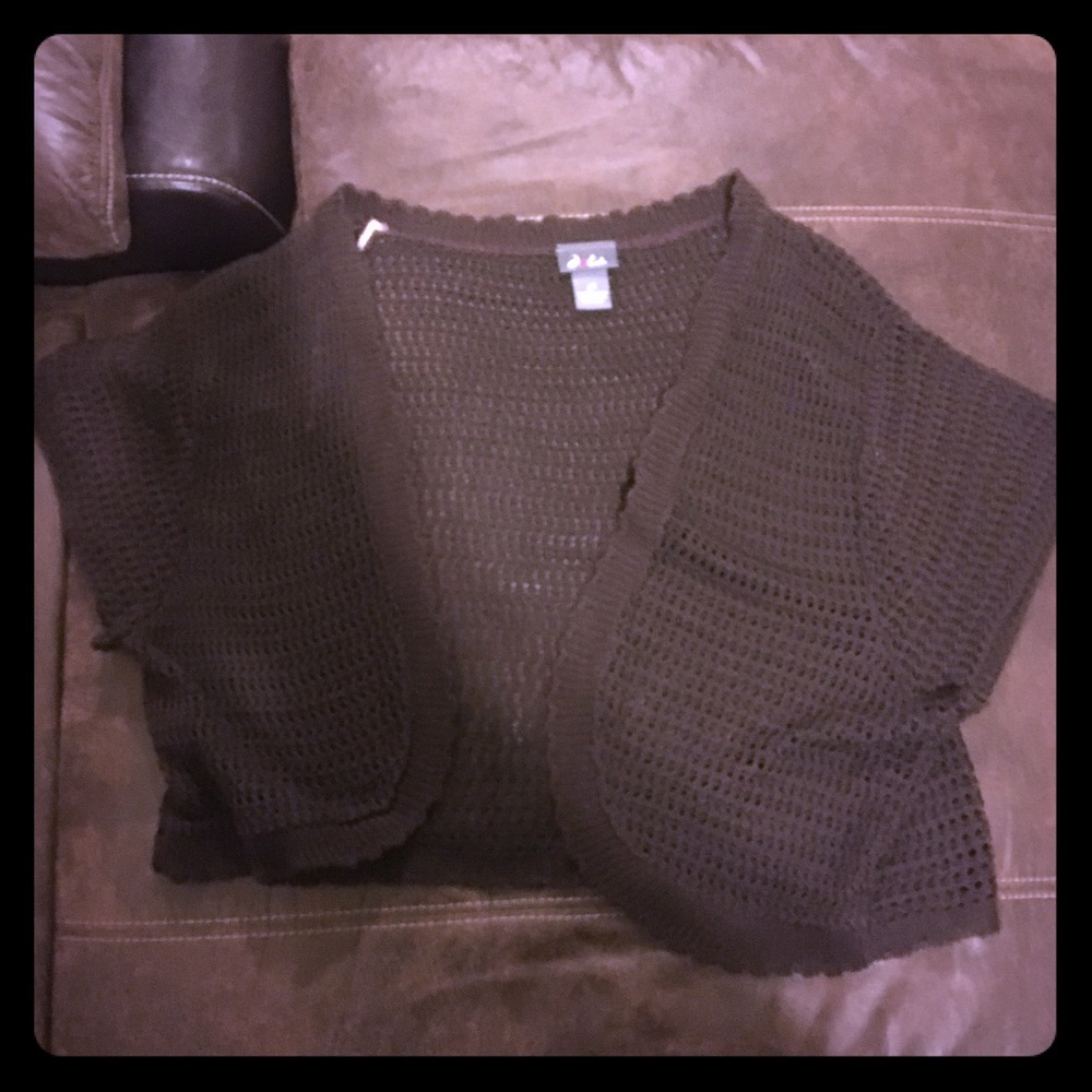 Shrug sweater